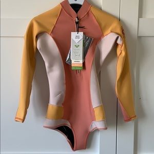 Roxy 1mm POP Surf Long Sleeve Front Zip Wetsuit 2